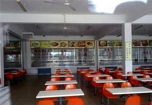 鹽城工廠與單位食堂承包 專業(yè)化餐飲服務的優(yōu)勢與選擇指南