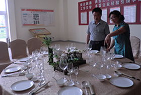 餐飲服務與管理 提升顧客體驗的關鍵